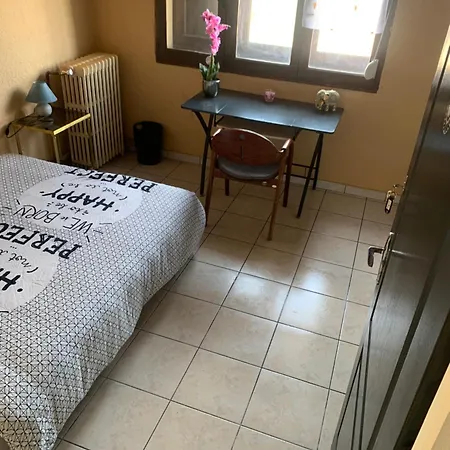 Chambre Privee Dans Maison D Hotes 10 Minutes A Pied Gare & Centre Δωμάτια σε οικογενειακή κατοικία