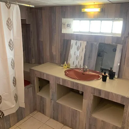 Chambre Privee Dans Maison D Hotes 10 Minutes A Pied Gare & Centre Δωμάτια σε οικογενειακή κατοικία Alès