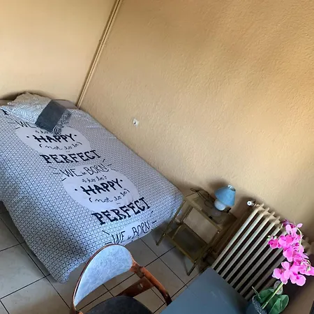 Chambre Privee Dans Maison D Hotes 10 Minutes A Pied Gare & Centre Alès